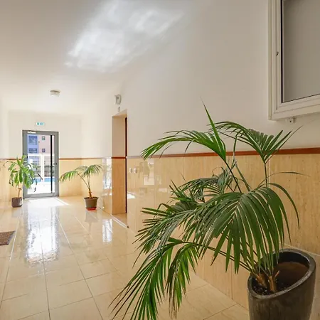 Ahs Premium 2 Bedrooms 2 Pools Ps4 5 Min Algarve Apartment Armação de Pêra